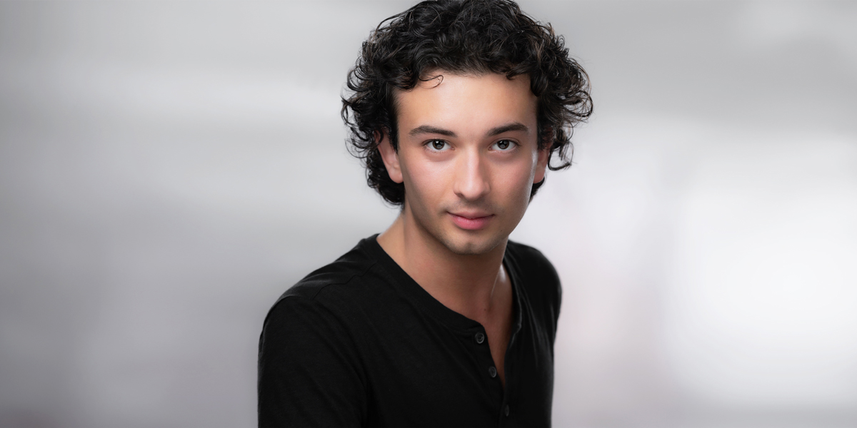 Male Actors Studio Headshot for Comp Cards shot on a custom made backdrop at Yungblut Studio